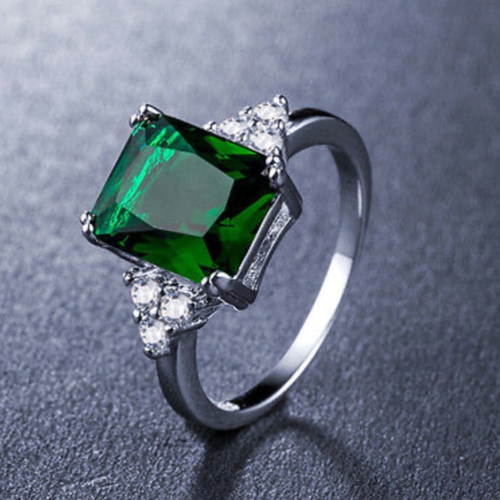 NEW 925 Silver Princess Cut Emerald Ring Size 6-10